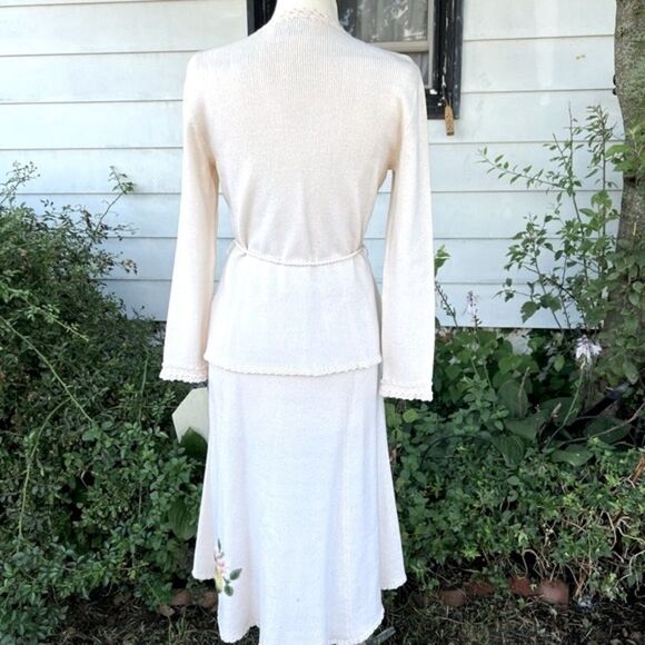 Vintage 1970’s Miss JoAnn Knitted Midi Skirt Set Embroidered Flowers Sz 14 - Picture 8 of 14